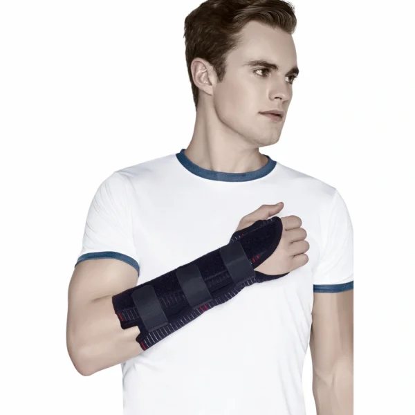 ELASTIC WRIST SUPPORT (21 CMS)