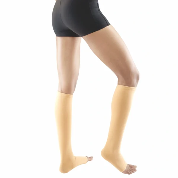 MED. COMP. STOCKINGS-BELOW KNEE